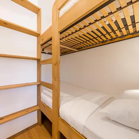 Apartment Les Olympiades, In-out With Wifi In Val Thorens, 